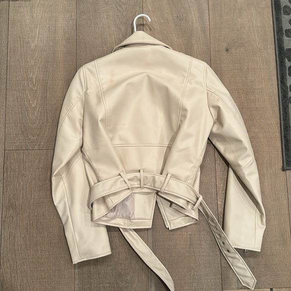 Zara faux leather jacket - Picture 2 of 3